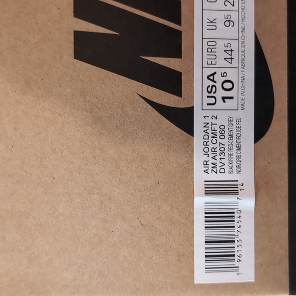 Air Jordan 1 High Zoom Air CMFT 2 Grey Fire Red DV1307-060 Size 10.5 - Picture 6 of 6